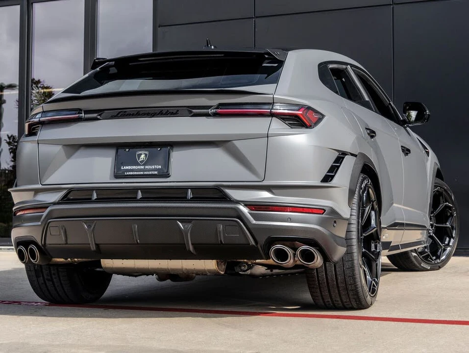 2024 Lamborghini Urus Performante - Image 8 of 31