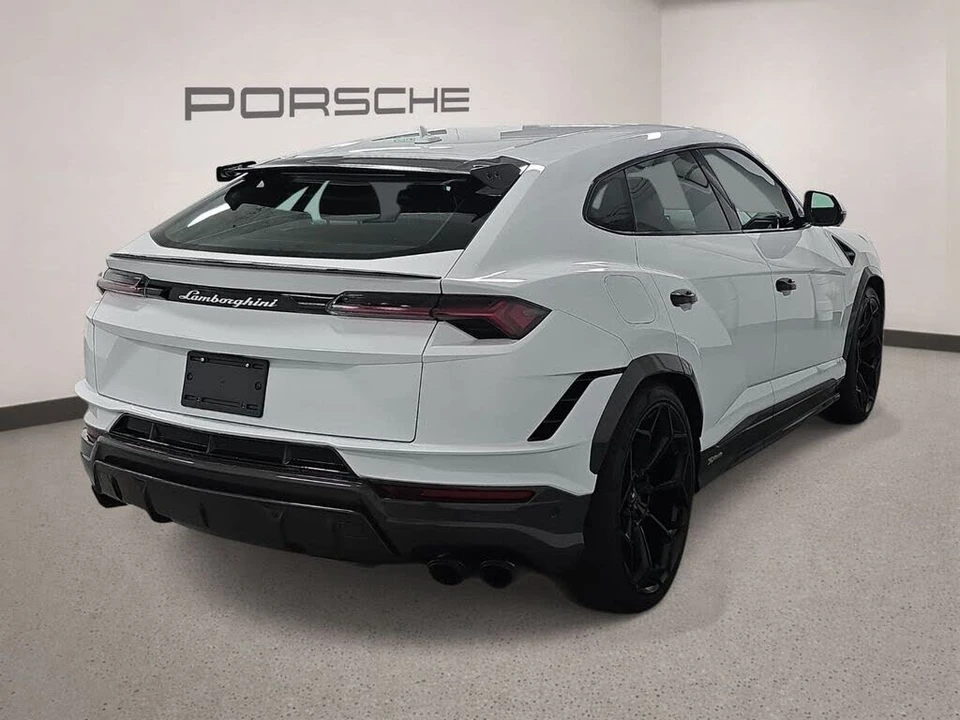 2024 Lamborghini Urus Performante - Image 7 of 30