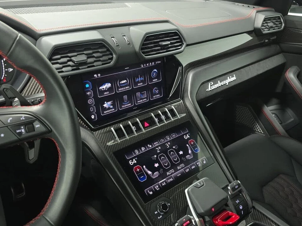 2024 Lamborghini Urus Performante - Image 15 of 30