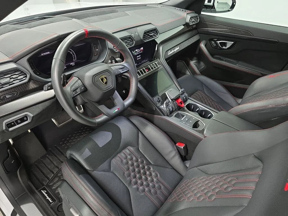 2024 Lamborghini Urus Performante - Image 4 of 30