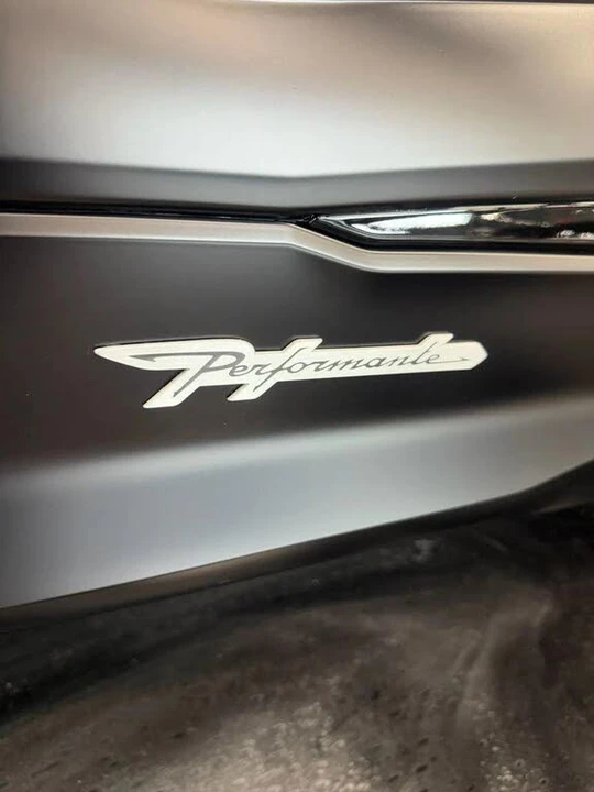 2024 Lamborghini Urus Performante - Image 3 of 31