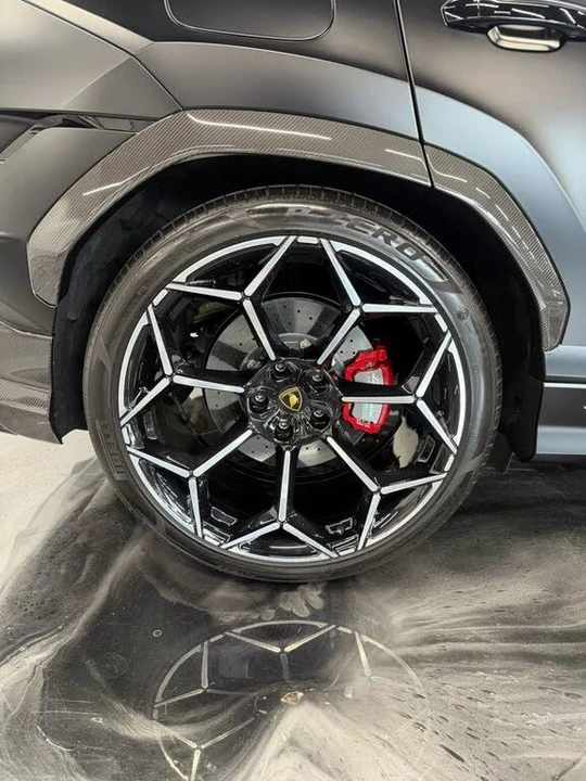 2024 Lamborghini Urus Performante - Image 23 of 31