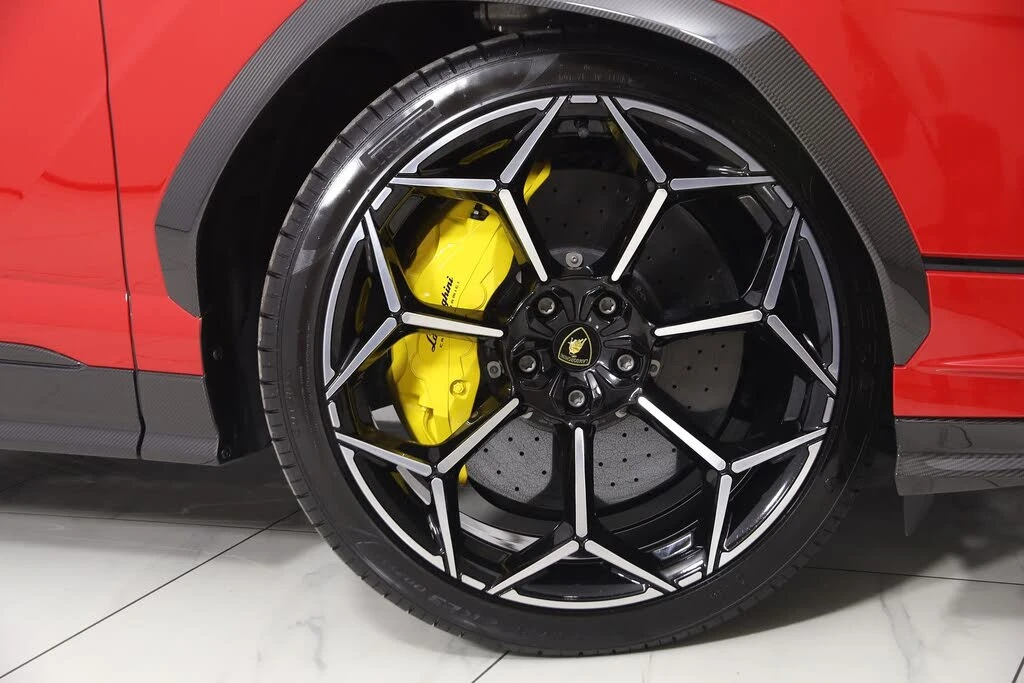 2024 Lamborghini Urus Performante - Image 25 of 31