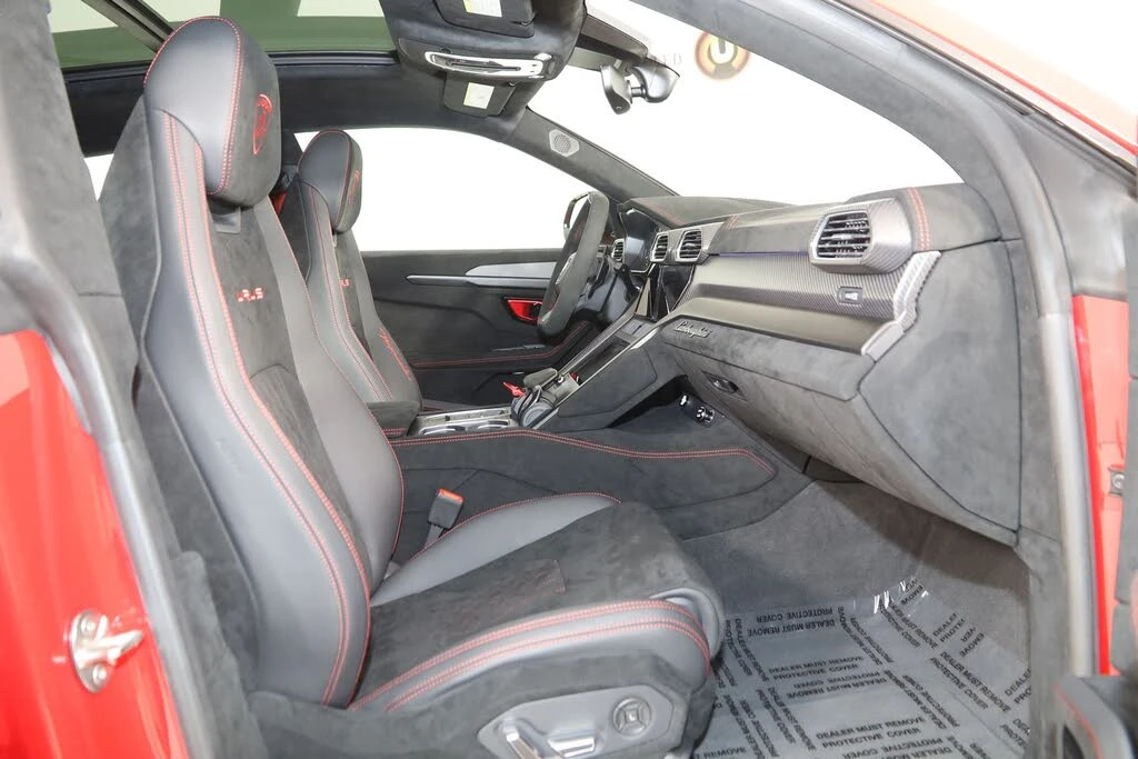2024 Lamborghini Urus Performante - Image 14 of 31