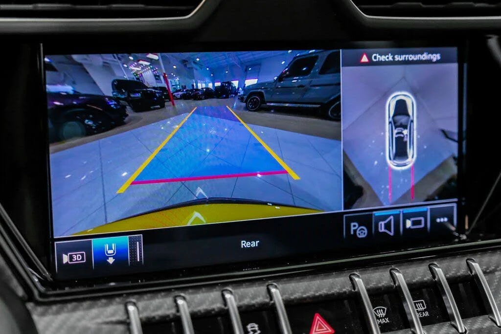 2024 Lamborghini Urus Performante - Image 22 of 31