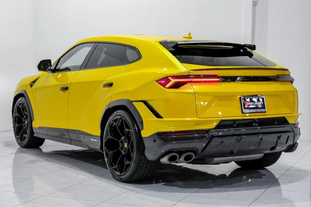 2024 Lamborghini Urus Performante - Image 11 of 31