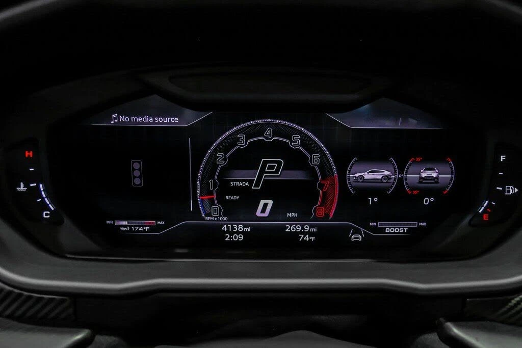 2024 Lamborghini Urus Performante - Image 19 of 31