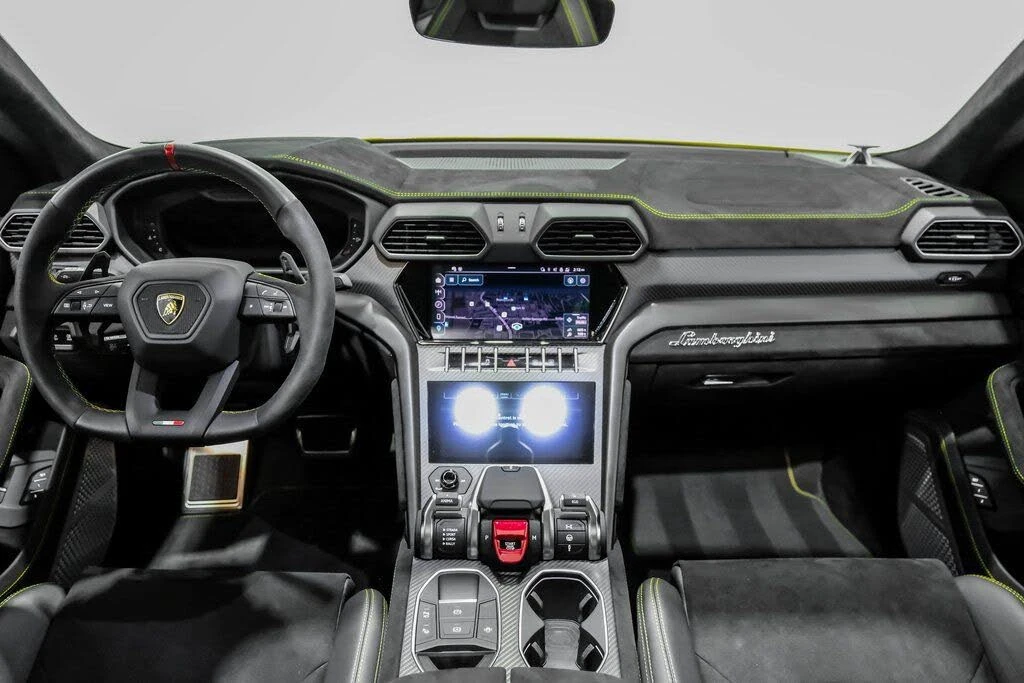 2024 Lamborghini Urus Performante - Image 14 of 31