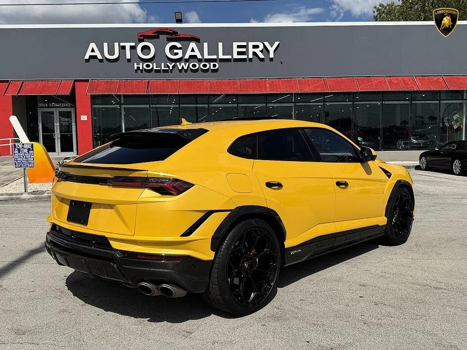 2024 Lamborghini Urus Performante - Image 9 of 31