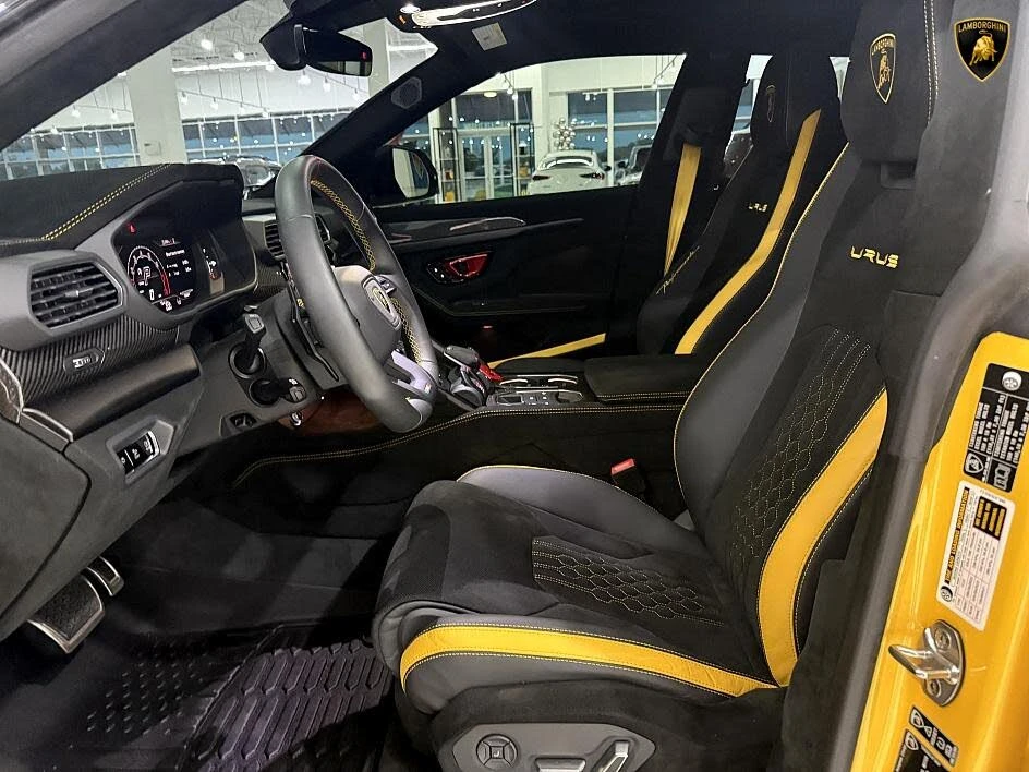 2024 Lamborghini Urus Performante - Image 26 of 31