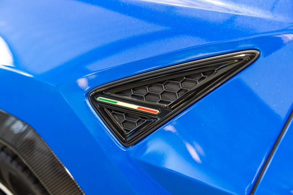 2024 Lamborghini Urus Performante - Image 15 of 31