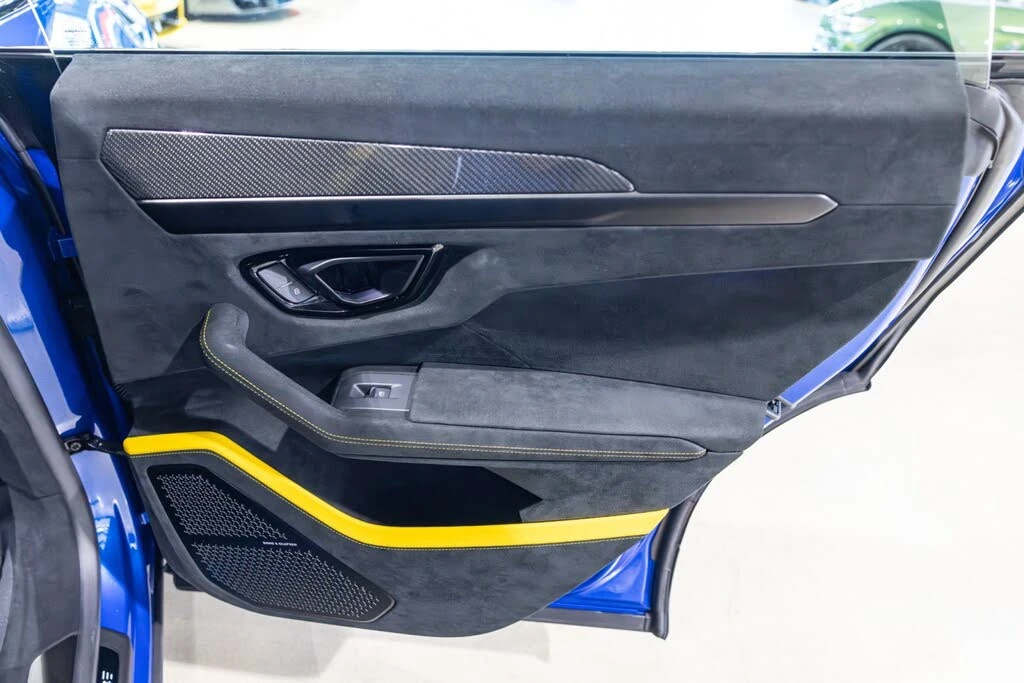 2024 Lamborghini Urus Performante - Image 31 of 31
