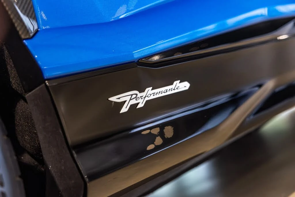 2024 Lamborghini Urus Performante - Image 27 of 31