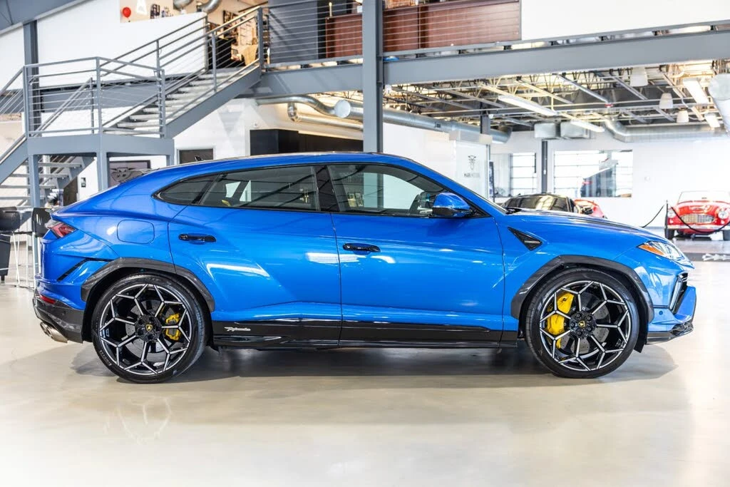 2024 Lamborghini Urus Performante - Image 7 of 31