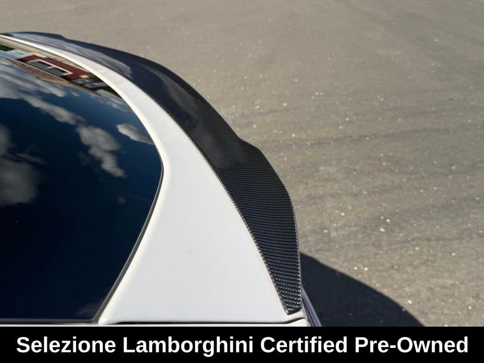2024 Lamborghini Urus Performante - Image 18 of 31