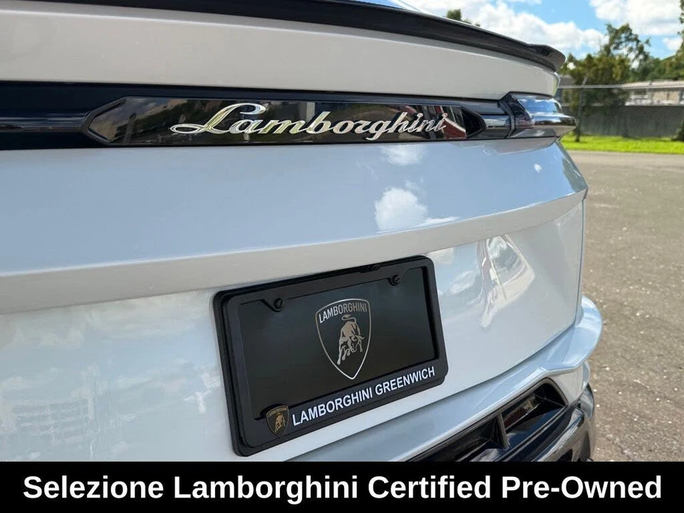 2024 Lamborghini Urus Performante - Image 19 of 31
