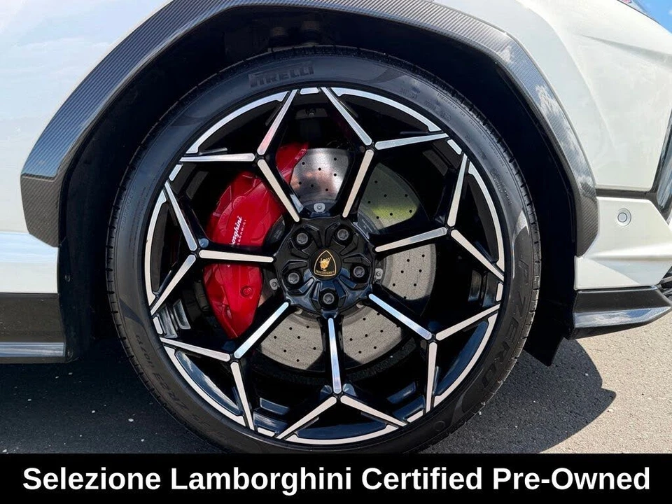 2024 Lamborghini Urus Performante - Image 13 of 31