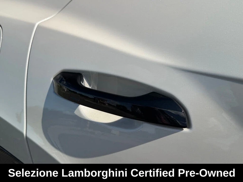 2024 Lamborghini Urus Performante - Image 11 of 31