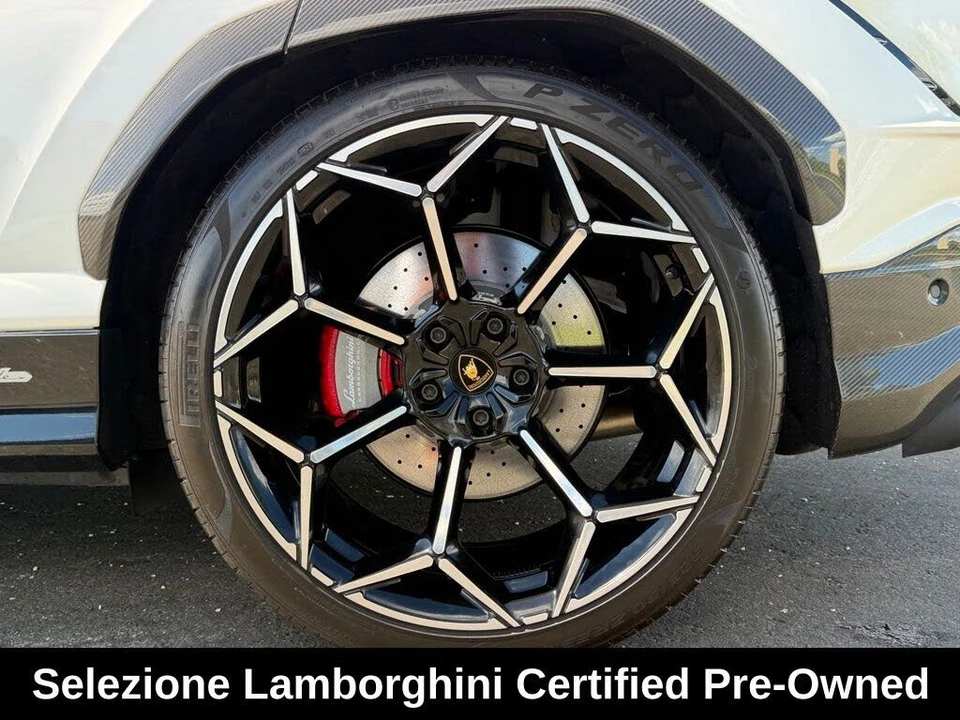 2024 Lamborghini Urus Performante - Image 15 of 31