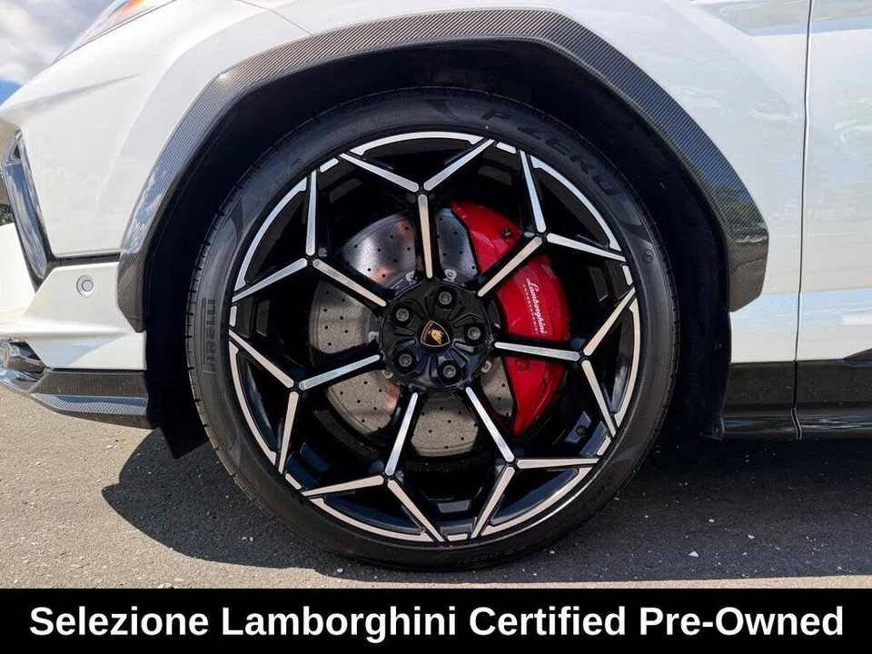 2024 Lamborghini Urus Performante - Image 14 of 31