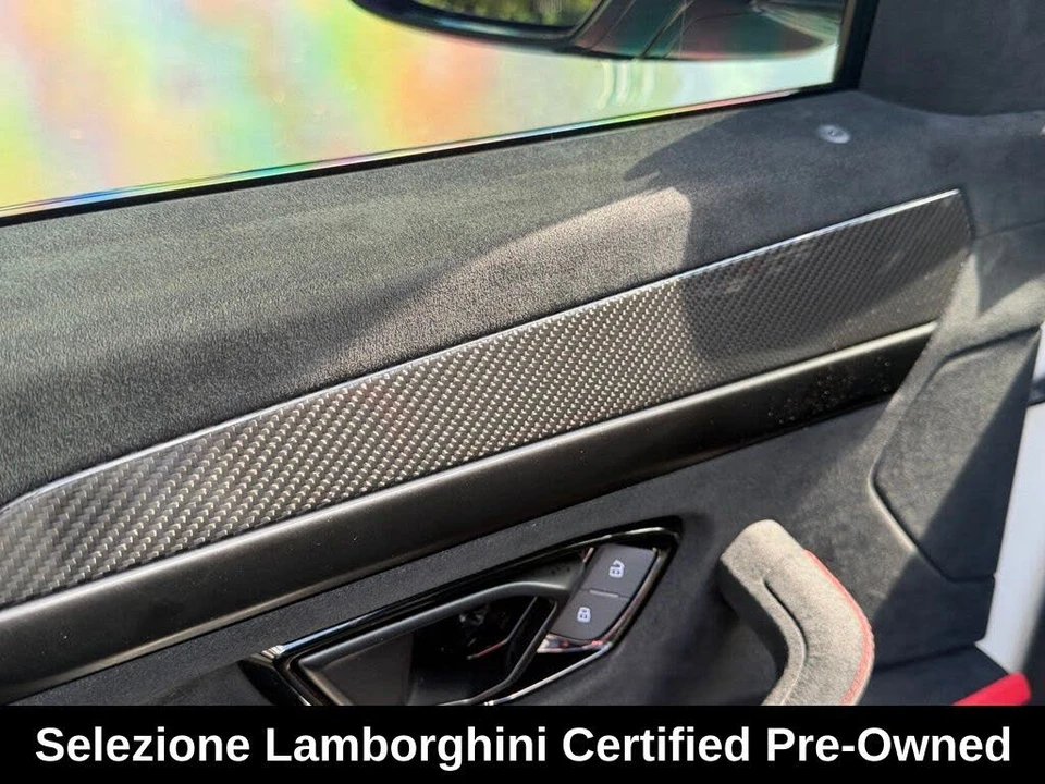 2024 Lamborghini Urus Performante - Image 25 of 31