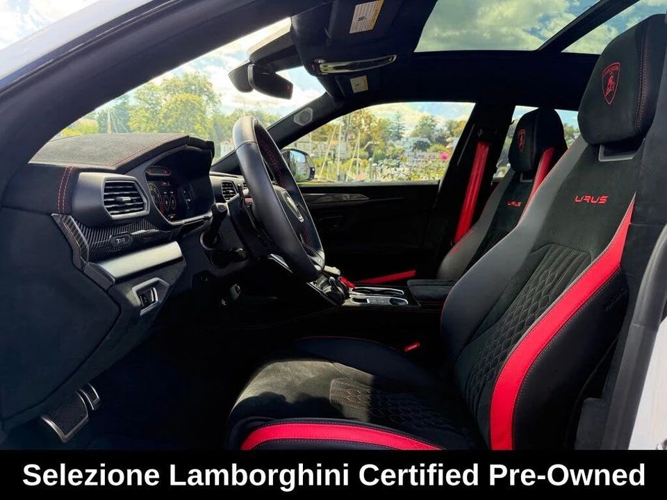 2024 Lamborghini Urus Performante - Image 22 of 31