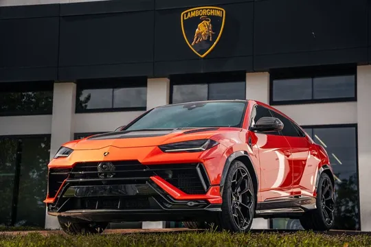 2024 Lamborghini Urus Performante