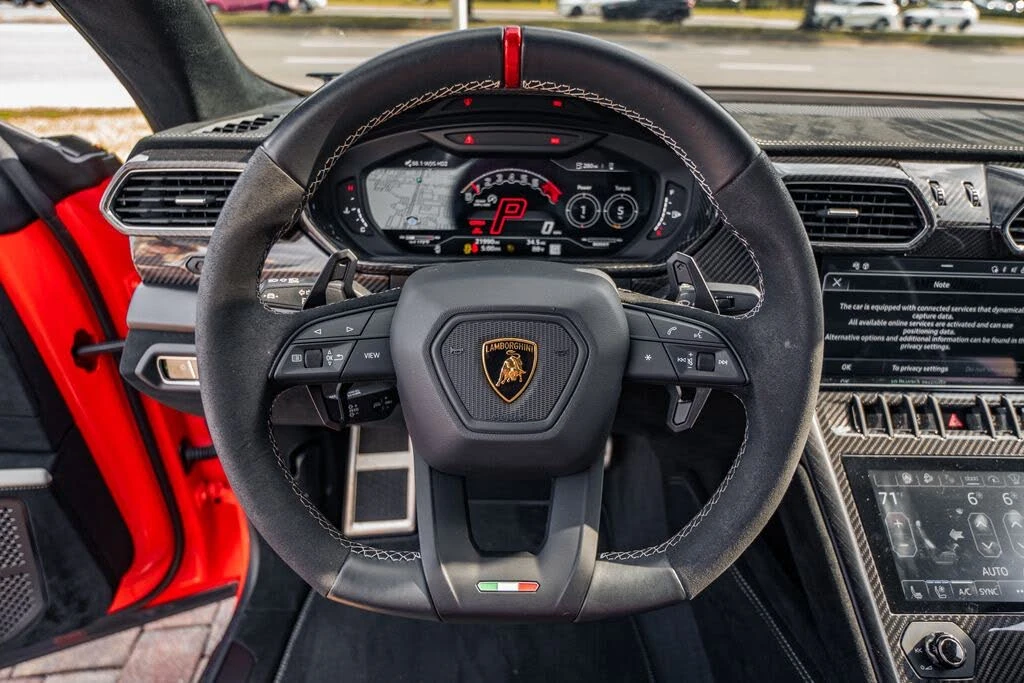 2024 Lamborghini Urus Performante - Image 28 of 31