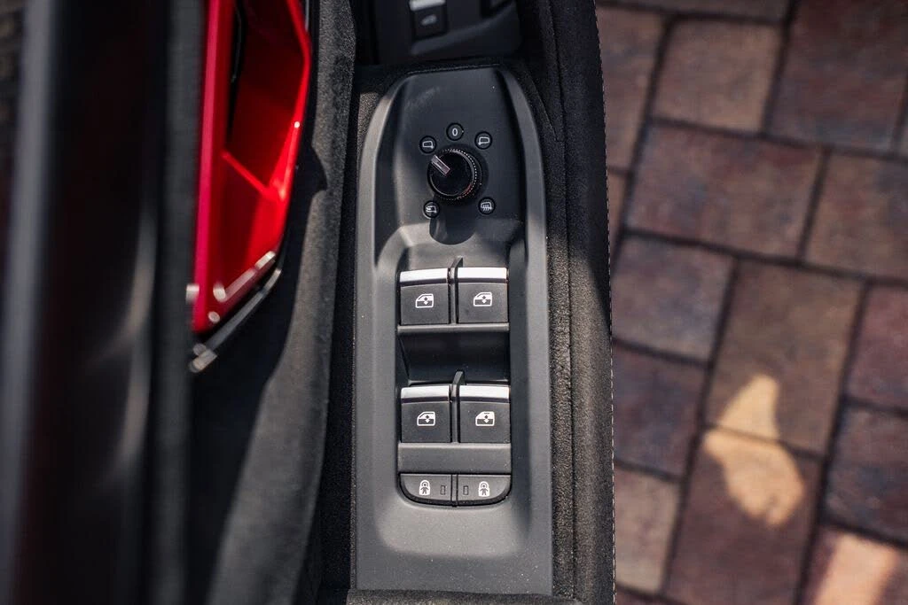 2024 Lamborghini Urus Performante - Image 24 of 31