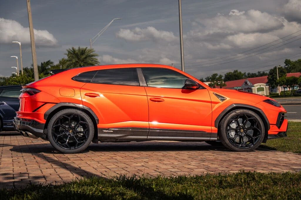 2024 Lamborghini Urus Performante - Image 6 of 31