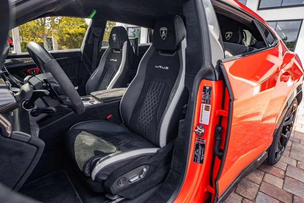 2024 Lamborghini Urus Performante - Image 25 of 31
