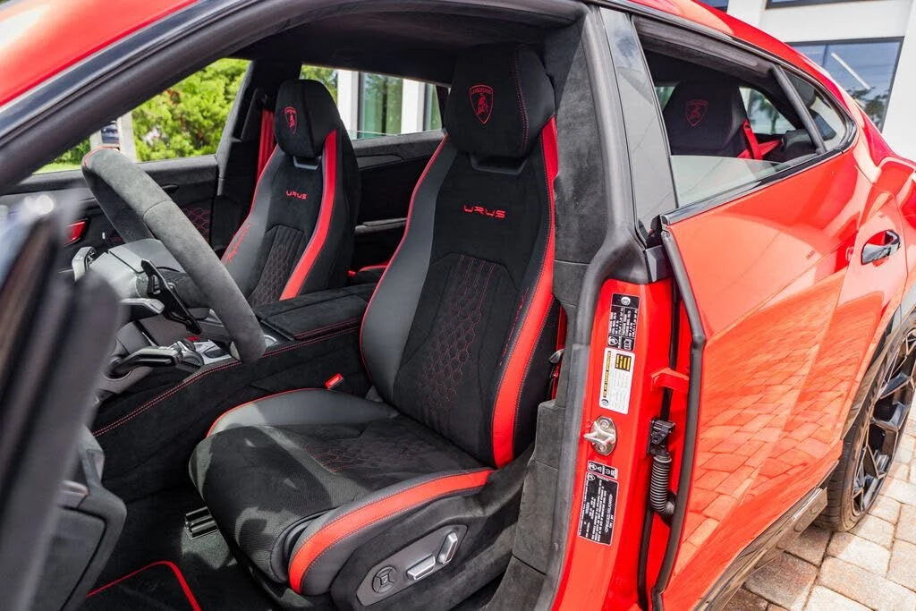 2024 Lamborghini Urus Performante - Image 26 of 31