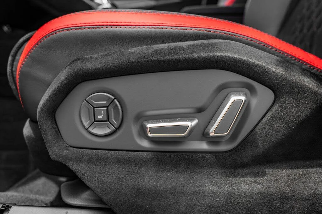 2024 Lamborghini Urus Performante - Image 27 of 31