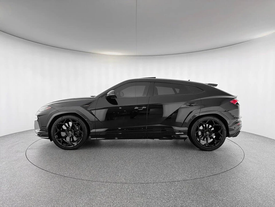 2024 Lamborghini Urus Performante - Image 2 of 31