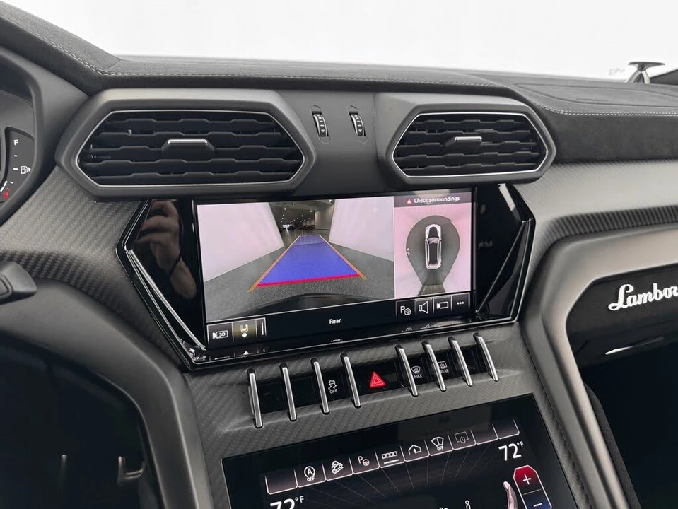 2024 Lamborghini Urus Performante - Image 30 of 31