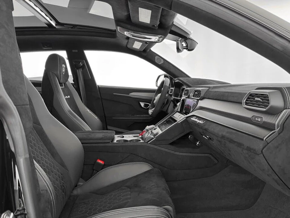 2024 Lamborghini Urus Performante - Image 24 of 31