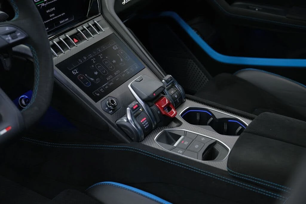 2024 Lamborghini Urus Performante - Image 12 of 31