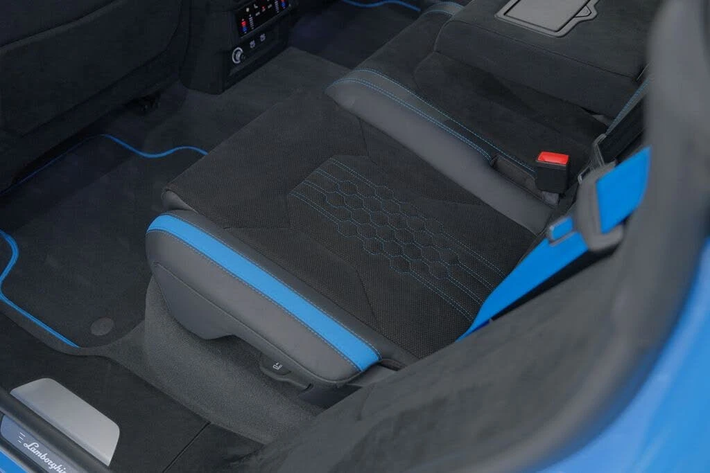 2024 Lamborghini Urus Performante - Image 17 of 31