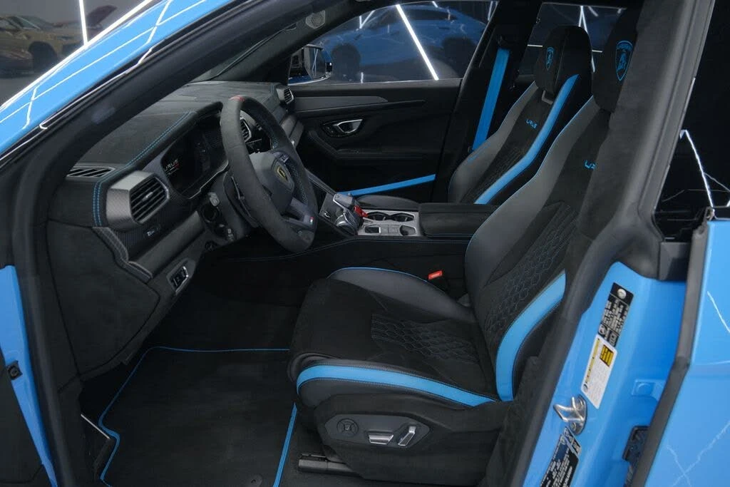 2024 Lamborghini Urus Performante - Image 10 of 31