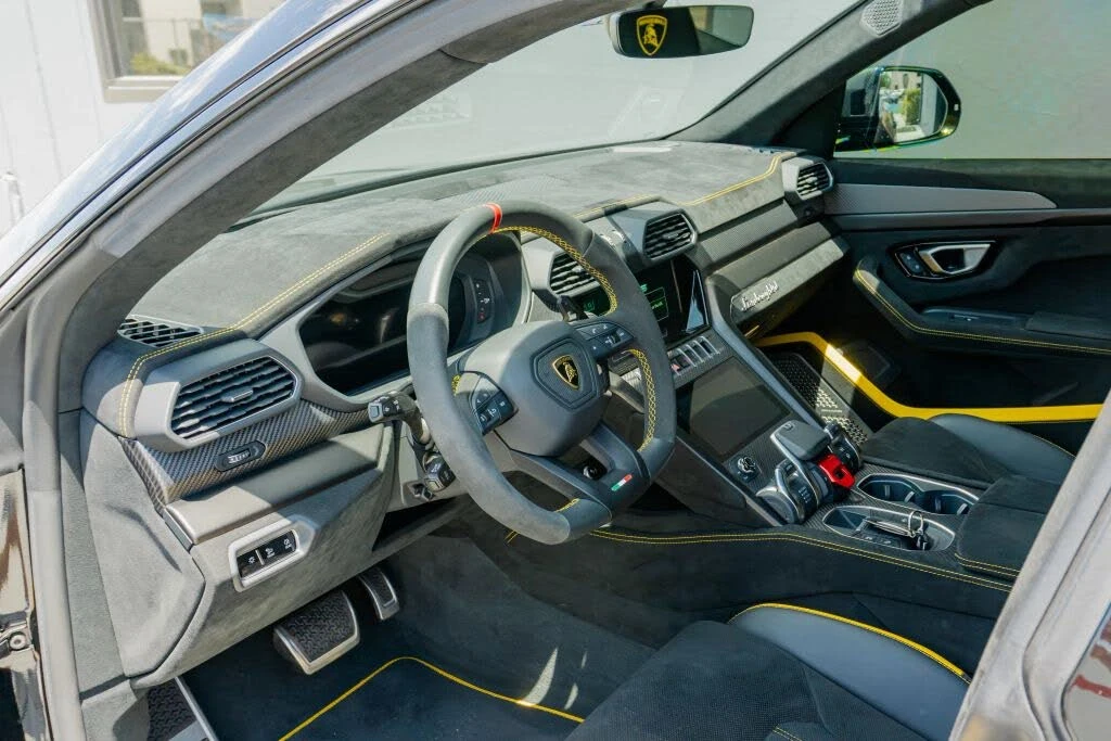 2024 Lamborghini Urus Performante - Image 10 of 31