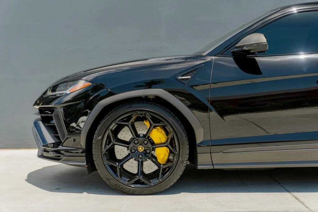 2024 Lamborghini Urus Performante - Image 19 of 31