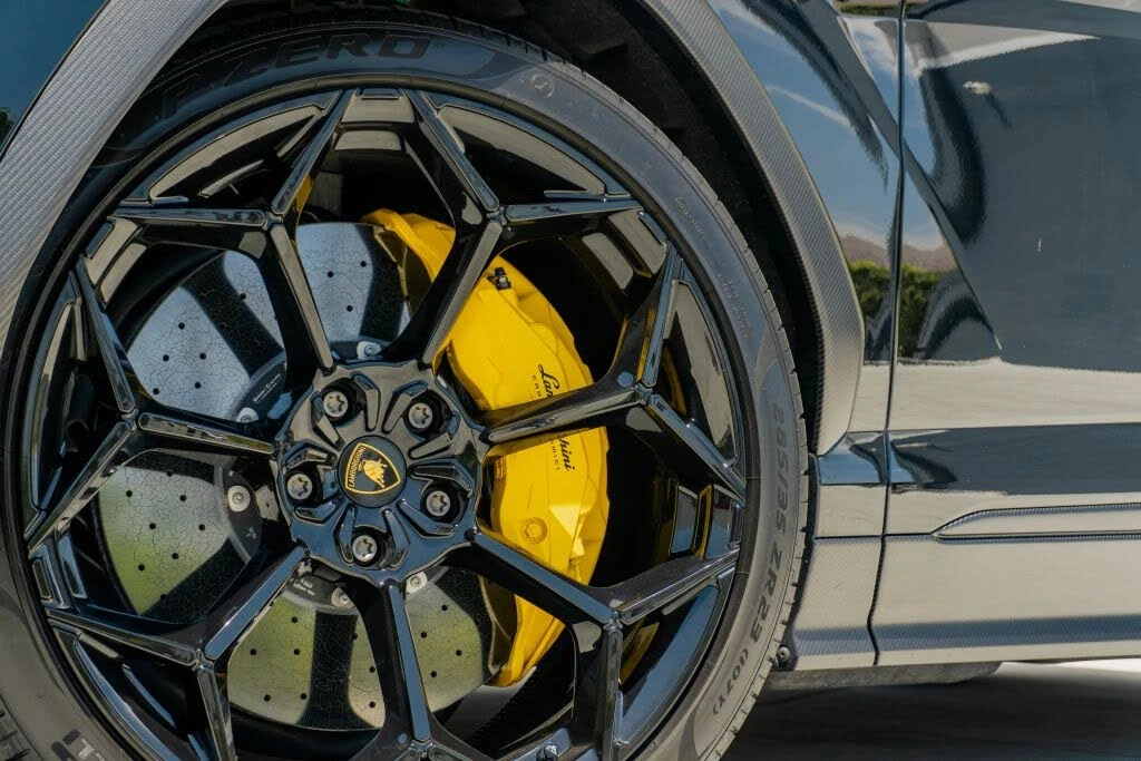 2024 Lamborghini Urus Performante - Image 29 of 31