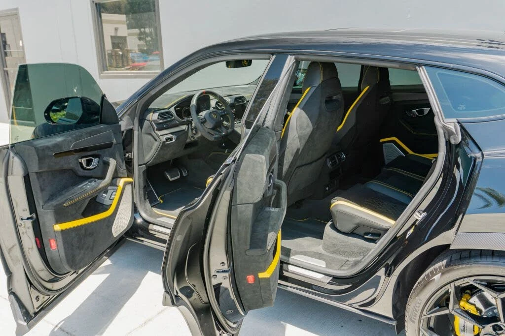 2024 Lamborghini Urus Performante - Image 25 of 31