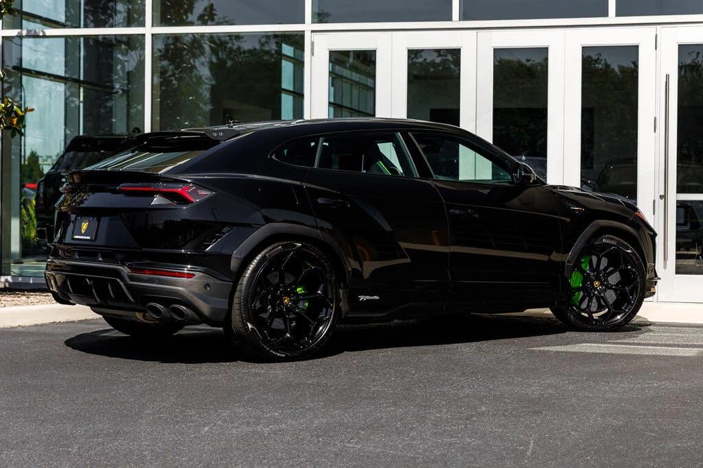 2024 Lamborghini Urus Performante - Image 16 of 31