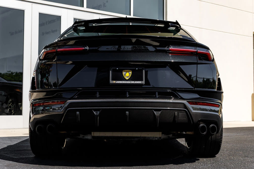 2024 Lamborghini Urus Performante - Image 15 of 31
