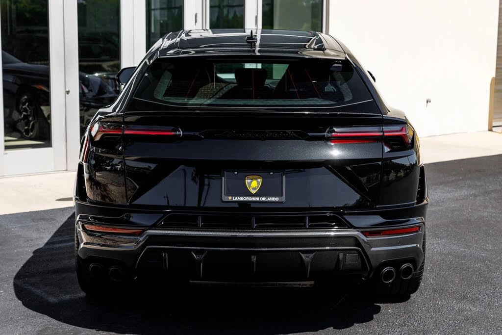 2024 Lamborghini Urus Performante - Image 14 of 31