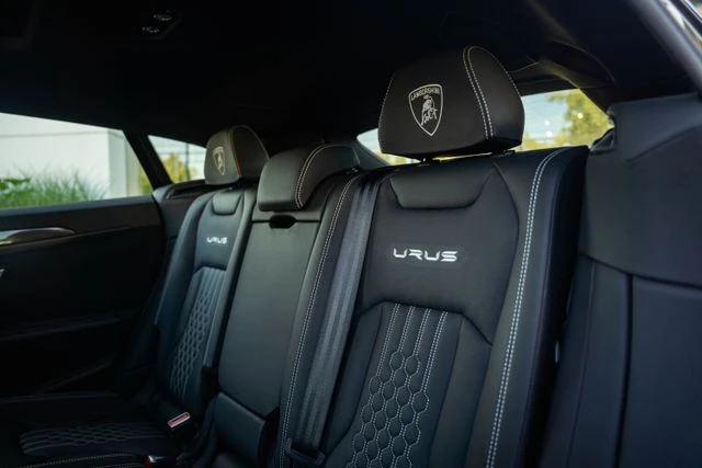 2024 Lamborghini Urus Performante - Image 30 of 31