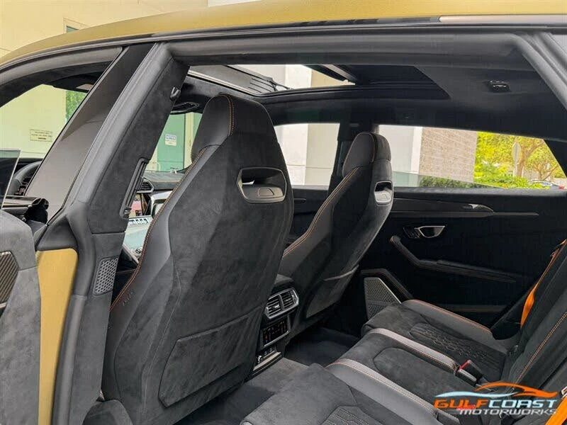 2024 Lamborghini Urus Performante - Image 24 of 31