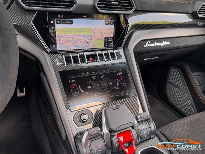 2024 Lamborghini Urus Performante - Image 16 of 31
