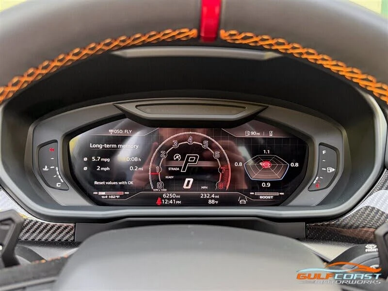 2024 Lamborghini Urus Performante - Image 13 of 31